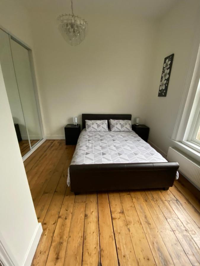 Lovely 2 Bedroom Flat Wifi Close To The Beach Bournemouth Luaran gambar